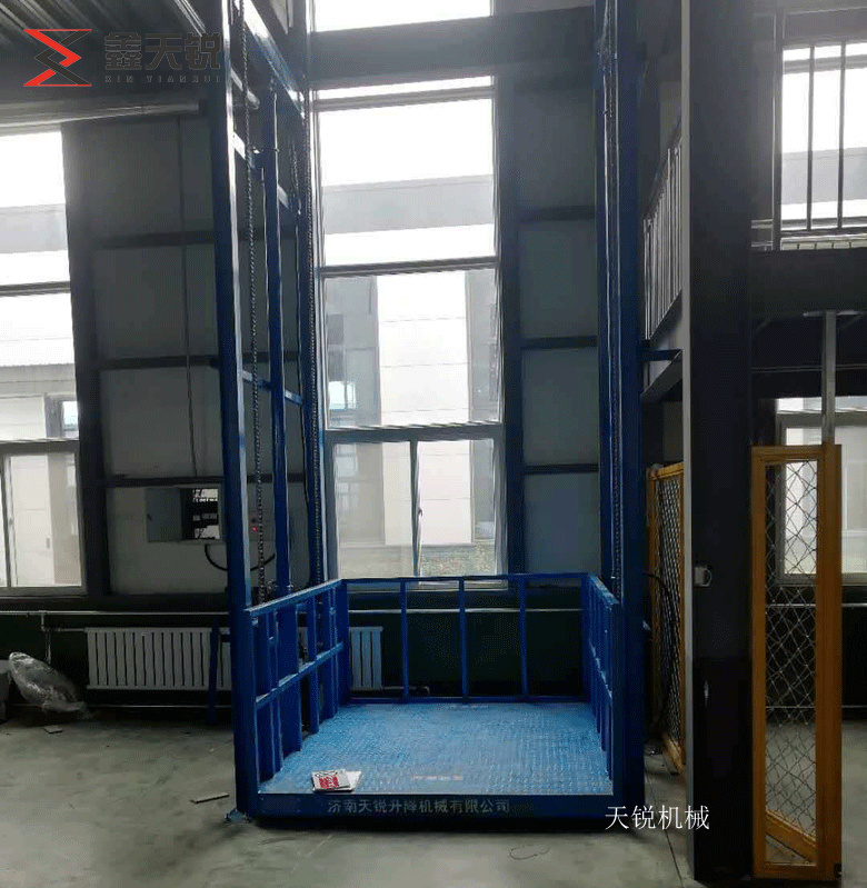 五家渠导轨式升降机验收合格