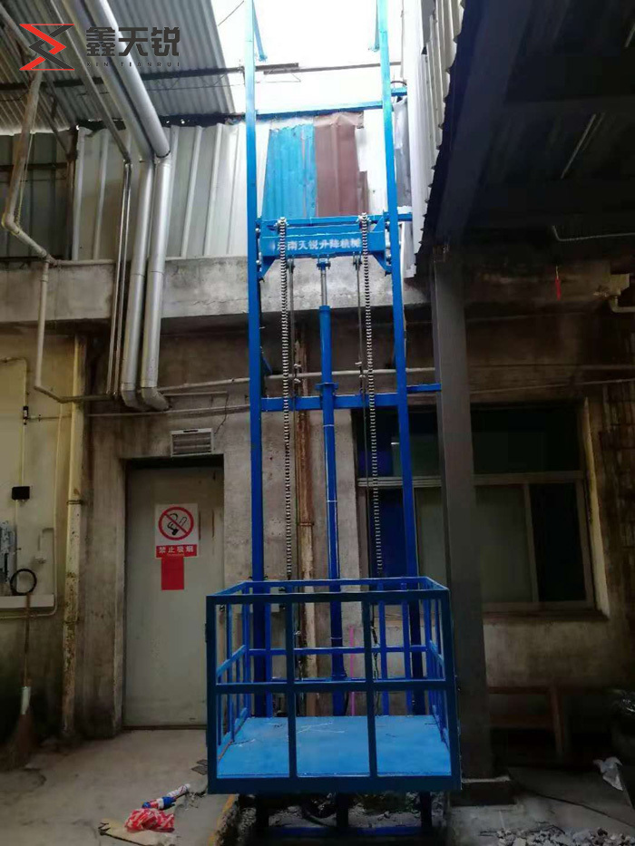 五家渠导轨式升降货梯